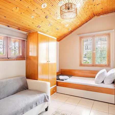 Cozy 1894 Old Heritage Maisonette - 100m2 - Jk 7towers *