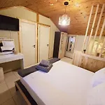 Апартаменты Cozy 1894 Heritage Maisonette - 1gbps - Jk 7towers