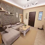 Cozy 1894 Heritage Maisonette - 1gbps - Jk 7towers *