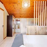 Cozy 1894 Heritage Maisonette - 1gbps - Jk 7towers