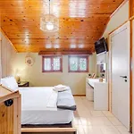 Cozy 1894 Heritage Maisonette - 1gbps - Jk 7towers