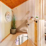 Cozy 1894 Heritage Maisonette - 1gbps - Jk 7towers