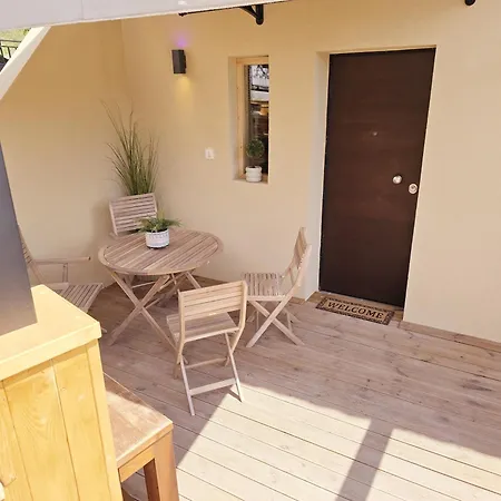 Cozy 1894 Old Heritage Maisonette - 100m2 - Jk 7towers Thessaloníki